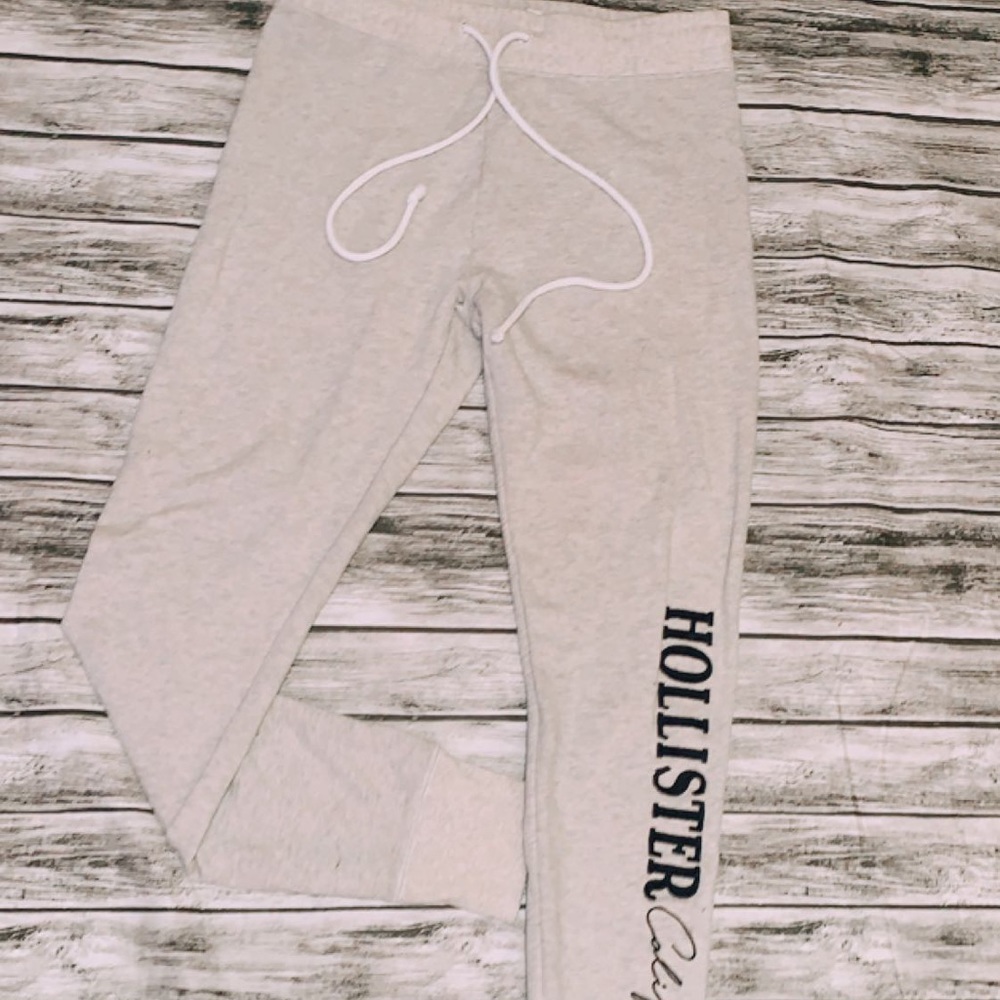 Hollister pants